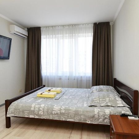 Apartament On Vasylia Lypkivskoho 24 Kiev Eksteriør billede